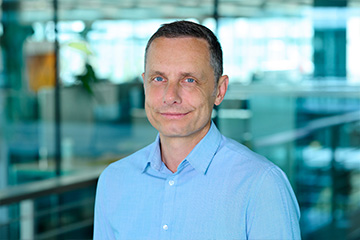 <H4>Robert Jacsman</H4>Recruitment Team<br/>Tel. +41 58 792 16 24